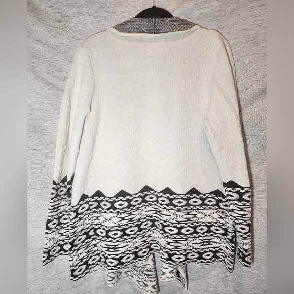 BNCI Boundless North Free Spirit Cardigan Wrap L Jacket White Black - Picture 6 of 9